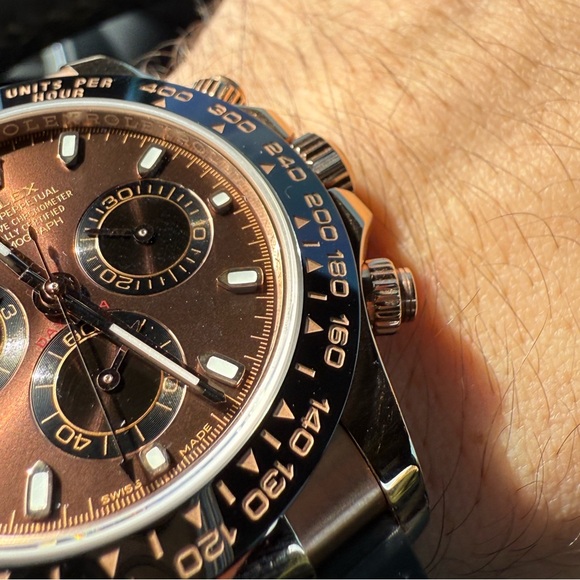 Rose Gold Swiss Luxury Watch - Picture 2 of 6